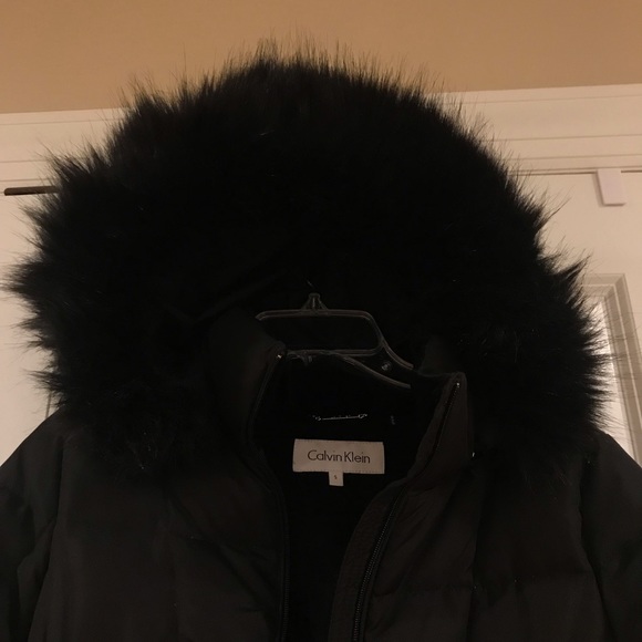 Calvin Klein Faux-Fur-Lined Quilted Puffer Coat - Picture 5 of 8